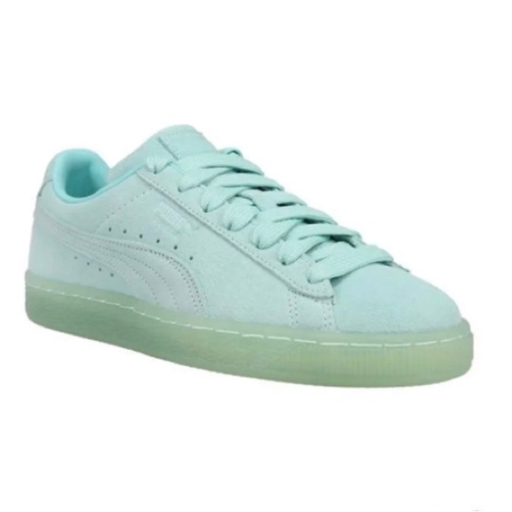 Puma women’s size 7 SUEDE CLASSIC 'MONO ICED - ARUBA BLUE